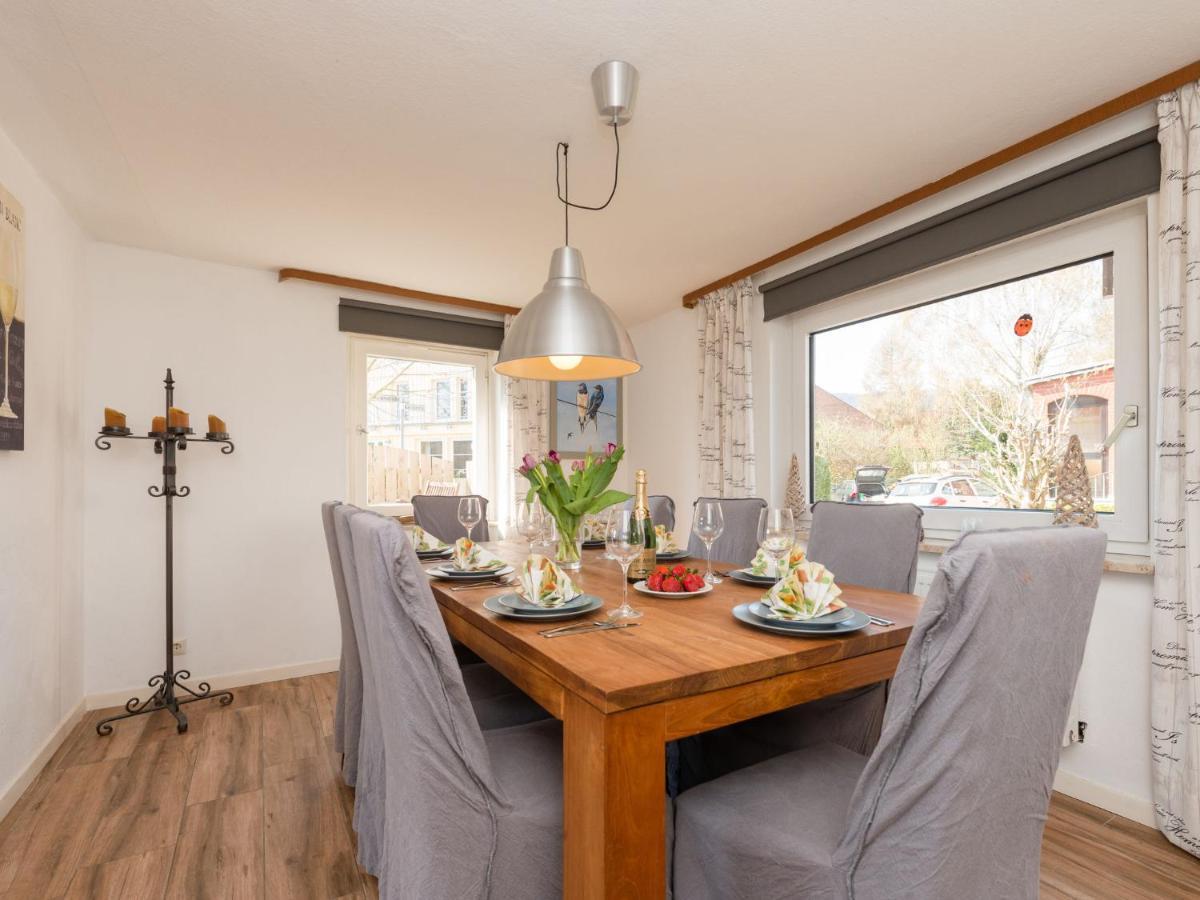 Modern Holiday Home Near River In Amelgatzen Emmerthal Exteriör bild
